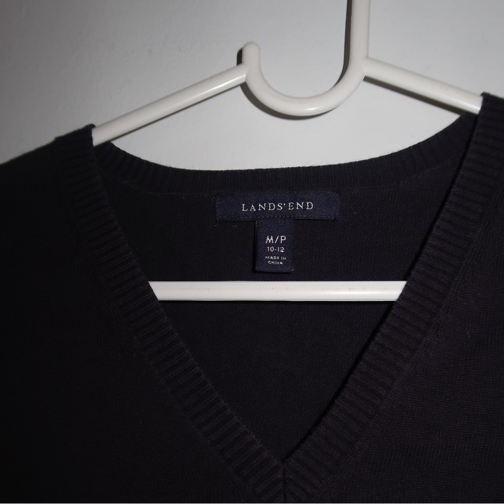 Land’s End Navy Blue V-Neck Sweater (Medium)